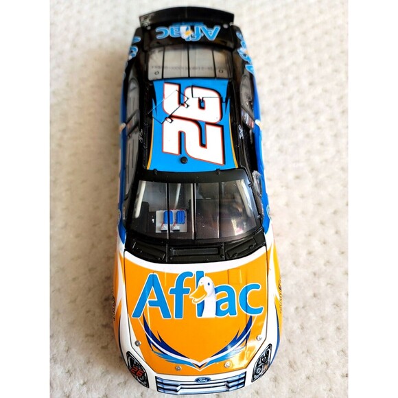 JAMIE MCMURRAY 2007 FORD FUSION AFLAC 1:24 DIECAST NASCAR - Picture 3 of 7